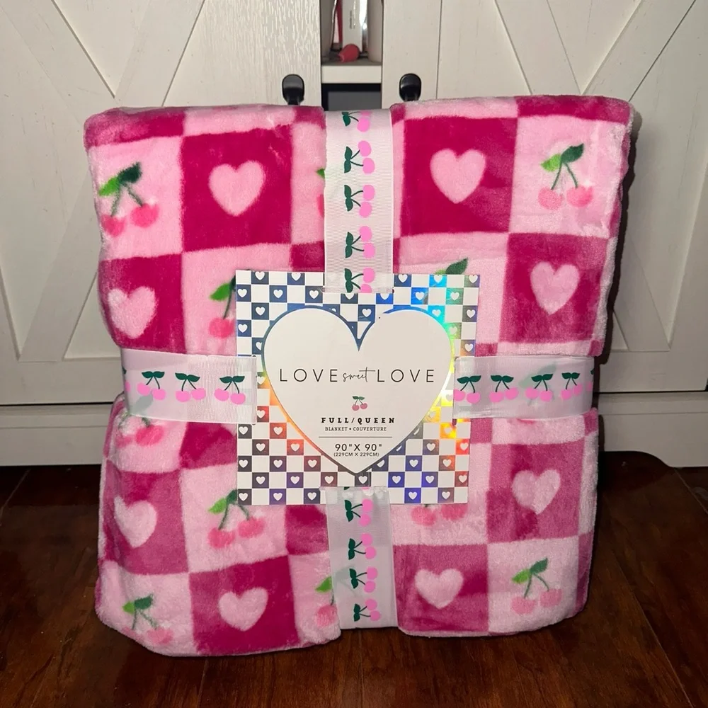 Valentines Checkered Pink Cherry Heart Queen Plush Throw Blanket